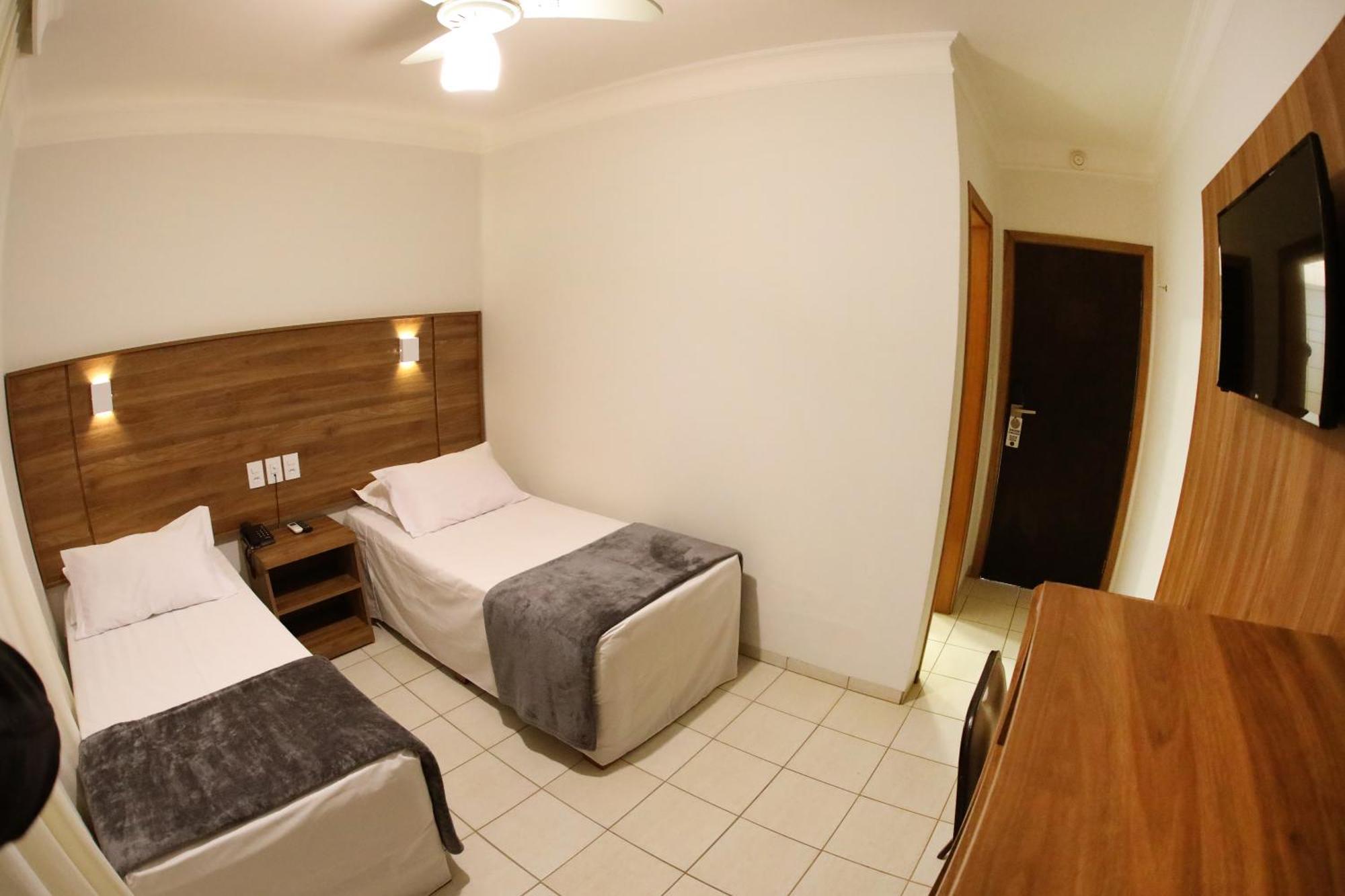 Hotel Roda D'Agua Andradina ห้อง รูปภาพ