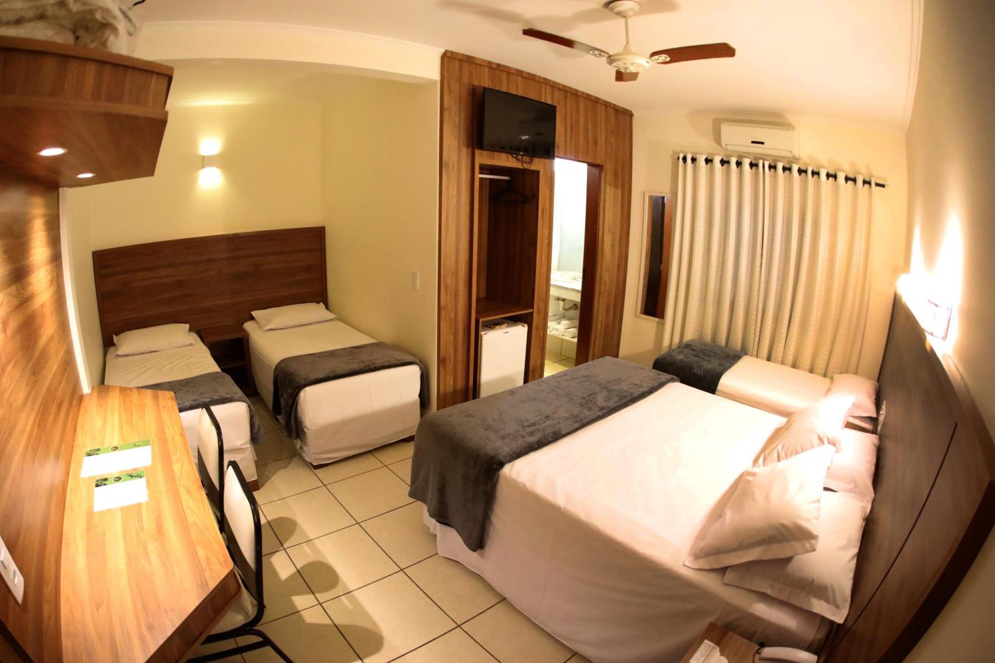 Hotel Roda D'Agua Andradina ภายนอก รูปภาพ